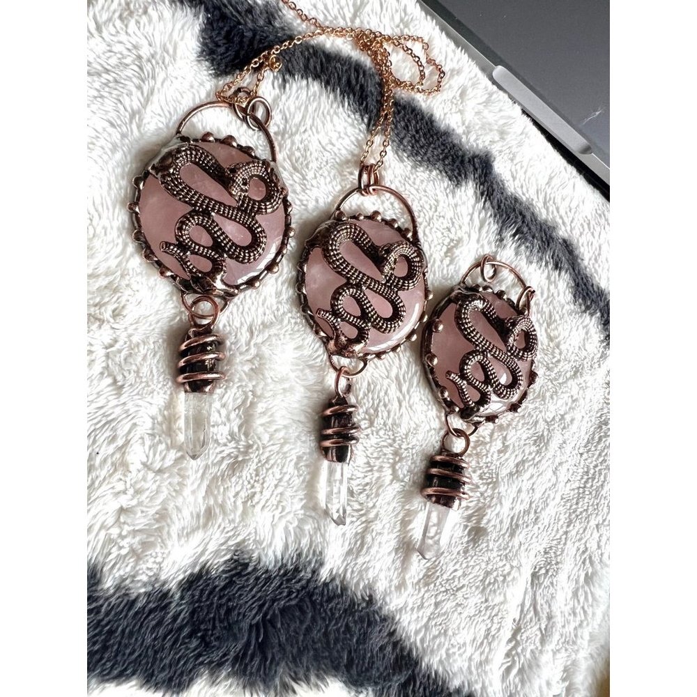 Divine LOVE Rose Quartz + CLear Quartz Point Serpent Snake Pendant Neckl… - Picture 6 of 6